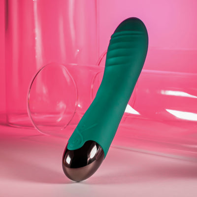 Gender X PIROUETTE - Green 20.6 cm USB Rechargeable Vibrator