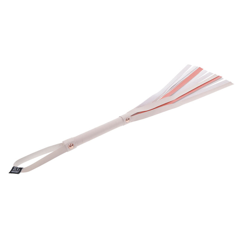 Sex & Mischief Peaches n CreaMe Stripe Flogger - Peach 80 cm Flogger Whip